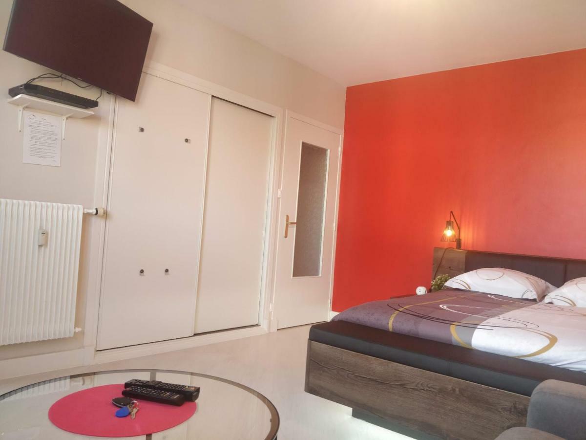 Le Chicago 4 Pers Centre Ville Wifi Parking Tram Appartamento Clermont-Ferrand Esterno foto